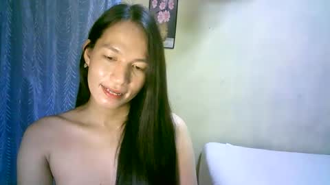 Snapshot of urpinaylovelyjuliaxxx chatting on 03.04.25 queen julia not into CHEAPGUY online show from 03.04.25