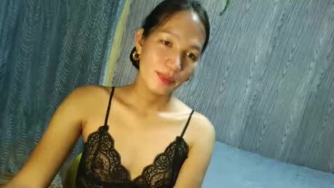 Snapshot of urpinaylovelyjuliaxxx chatting on 10.23.25 queen julia not into CHEAPGUY online show from 10.23.25