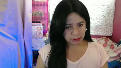 Snapshot of urpinaymistizaxxx chatting on 03.17.26 urpinaymistizaxxx online show from 03.17.26