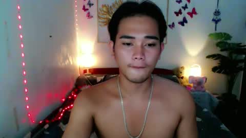 Snapshot of urpinoy_cummer chatting on 04.21.26 urpinoy_cummer online show from 04.21.26