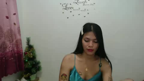 Snapshot of urpreciouspinayxxx chatting on 12.04.24 hi im kim online show from 12.04.24