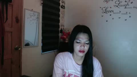 Snapshot of urpreciouspinayxxx chatting on 03.02.25 hi im kim online show from 03.02.25