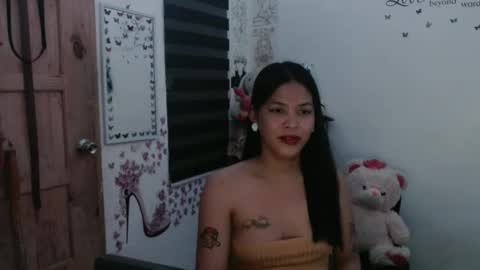 Snapshot of urpreciouspinayxxx chatting on 09.16.25 hi im kim online show from 09.16.25