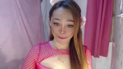 TYRA online show from 11.06.25