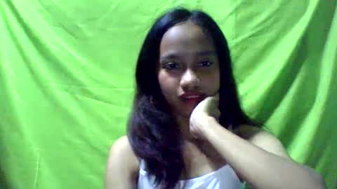 Snapshot of ursexydoll18 chatting on 01.13.25 Darlyn room online show from 01.13.25