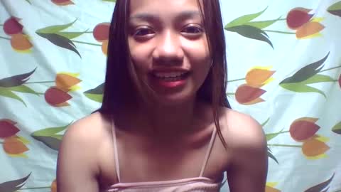 Snapshot of ursexydoll18 chatting on 01.21.25 Darlyn room online show from 01.21.25