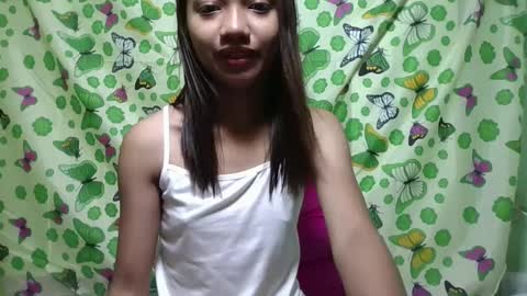 Snapshot of ursexydoll18 chatting on 02.20.25 Darlyn room online show from 02.20.25