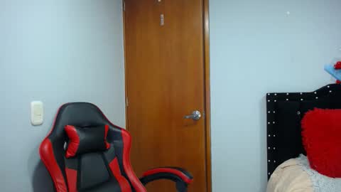 Eveling Blanco  online show from 04.06.26