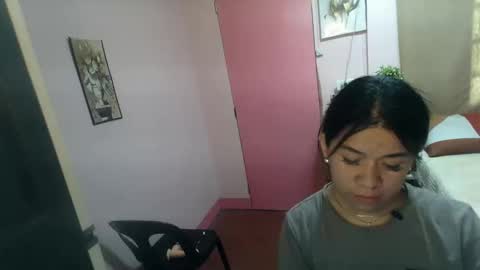 Snapshot of ursweet_cynthia chatting on 09.19.25 u can call me cynth online show from 09.19.25