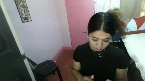 Snapshot of ursweet_cynthia chatting on 09.20.25 u can call me cynth online show from 09.20.25