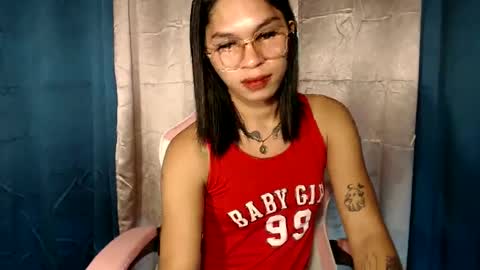 Snapshot of ursweet_zeviixx chatting on 01.22.25 ursweet_zeviixx online show from 01.22.25