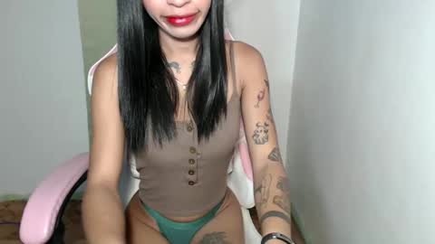 ursweet_zeviixx online show from 11.11.25