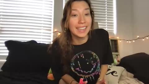 Lily online show from 11.20.25