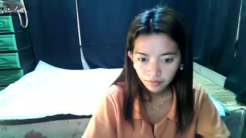 Snapshot of urtinypinay chatting on 12.27.24 urtinypinay online show from 12.27.24