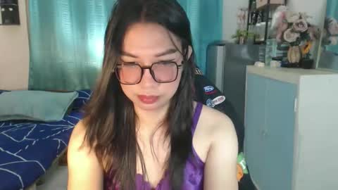 Snapshot of urwetasianprincessxx chatting on 05.20.26 Ashley Kate Mateo Gray online show from 05.20.26