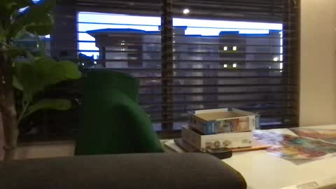 Urwivesaffair online show from 12.19.25