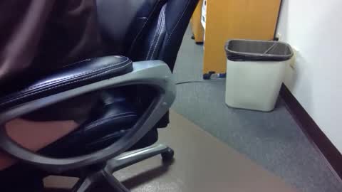 Snapshot of useemie chatting on 02.17.26 useemie online show from 02.17.26