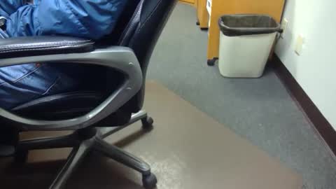 Snapshot of useemie chatting on 02.19.26 useemie online show from 02.19.26