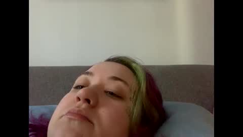 usefulhole online show from 09.14.25