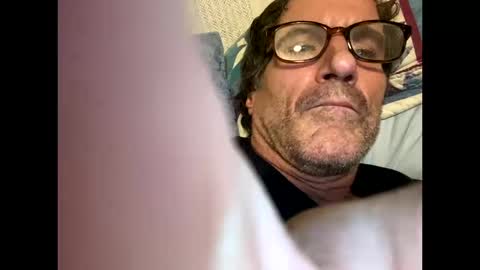 Snapshot of usmaledelivery chatting on 10.10.25 Tonight i need watchers thanks online show from 10.10.25