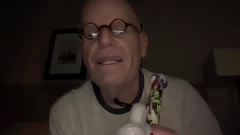 Snapshot of uwsflyguy chatting on 10.29.25 uwsflyguy online show from 10.29.25