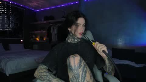 Snapshot of uwu_eva chatting on 02.25.26 Eva online show from 02.25.26