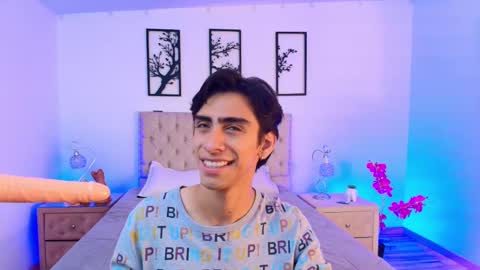 UYUKIE online show from 10.04.25