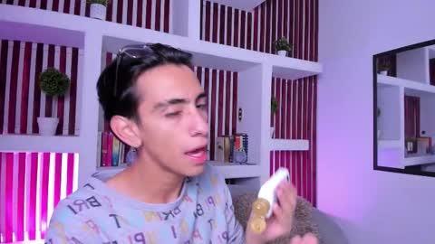 UYUKIE online show from 11.04.25