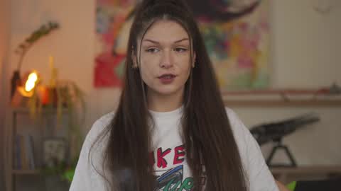 Mia online show from 12.02.24