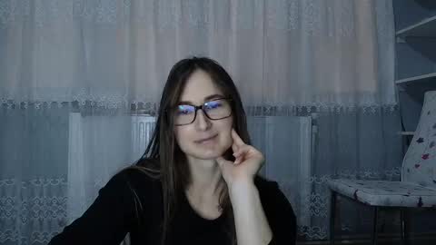 Snapshot of va_len_sea_ya chatting on 02.15.25 Valensiya online show from 02.15.25