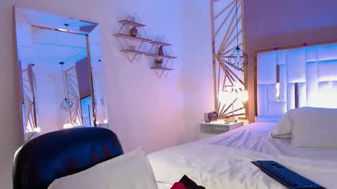 Snapshot of vaaleriee_miller_ chatting on 02.17.26 valeriee miller online show from 02.17.26