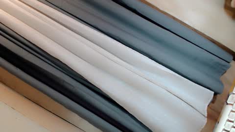 JESS - DONT FORGET TO FOLLOW ME AND GIVE ME THUMBS UP online show from 09.30.25