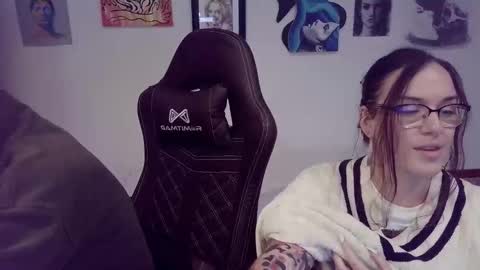 vagelicious online show from 10.05.25