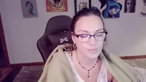 vagelicious online show from 10.24.25