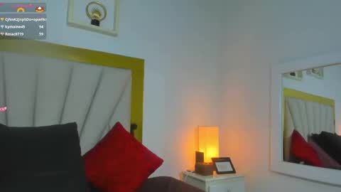 Snapshot of vahiolet_fuentes chatting on 12.10.24 vahioleth online show from 12.10.24