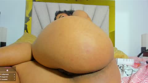 Snapshot of vahiolet_fuentes chatting on 01.29.25 vahioleth online show from 01.29.25