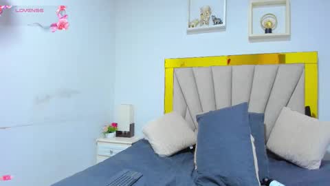 Snapshot of vahiolet_fuentes chatting on 10.22.25 vahioleth online show from 10.22.25