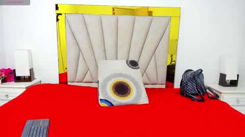 Snapshot of vahiolet_fuentes chatting on 11.06.25 vahioleth online show from 11.06.25