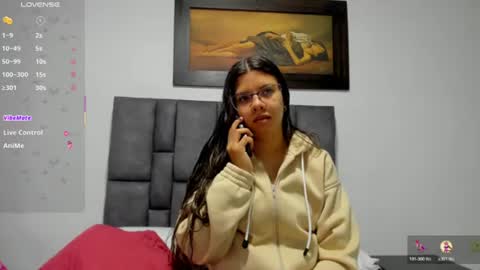 Snapshot of vahiolet_smith chatting on 07.16.26 Vahiolet smith online show from 07.16.26