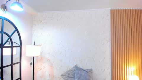 Snapshot of vailoetharris chatting on 04.10.26 Vaiolet Harris online show from 04.10.26