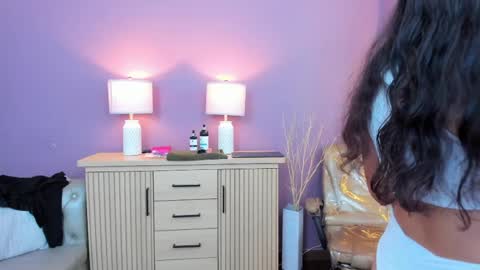 Snapshot of vailoetharris chatting on 04.25.26 Vaiolet Harris online show from 04.25.26