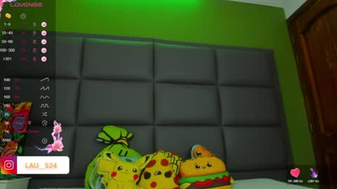 Snapshot of vain_sexualxx chatting on 06.14.26 luna online show from 06.14.26