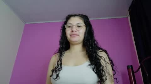 Snapshot of vainilla_cam chatting on 04.23.26 Vainilla online show from 04.23.26