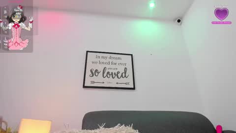 Snapshot of vainilla_heart chatting on 02.21.25 vainilla_heart online show from 02.21.25