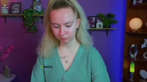 vaiolet_lovely online show from 04.23.26