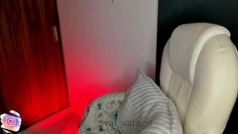 Snapshot of val_varago chatting on 09.19.25 val_varago online show from 09.19.25