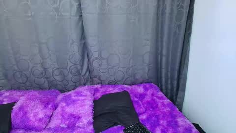 Snapshot of valeentiinaa_ chatting on 02.22.25 VALENTINA online show from 02.22.25