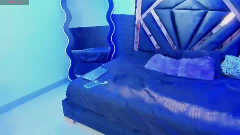 Snapshot of valen_cute22 chatting on 06.23.26 valentina online show from 06.23.26