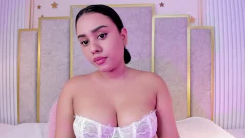 Snapshot of valen_petty chatting on 05.23.26 Valen online show from 05.23.26