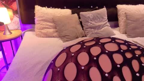 Valen Scott online show from 01.07.26